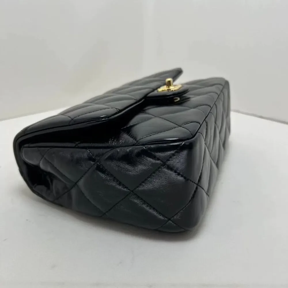 CHANEL brand color
